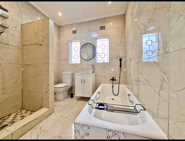 3 bed property to rent in ILLIONDALE